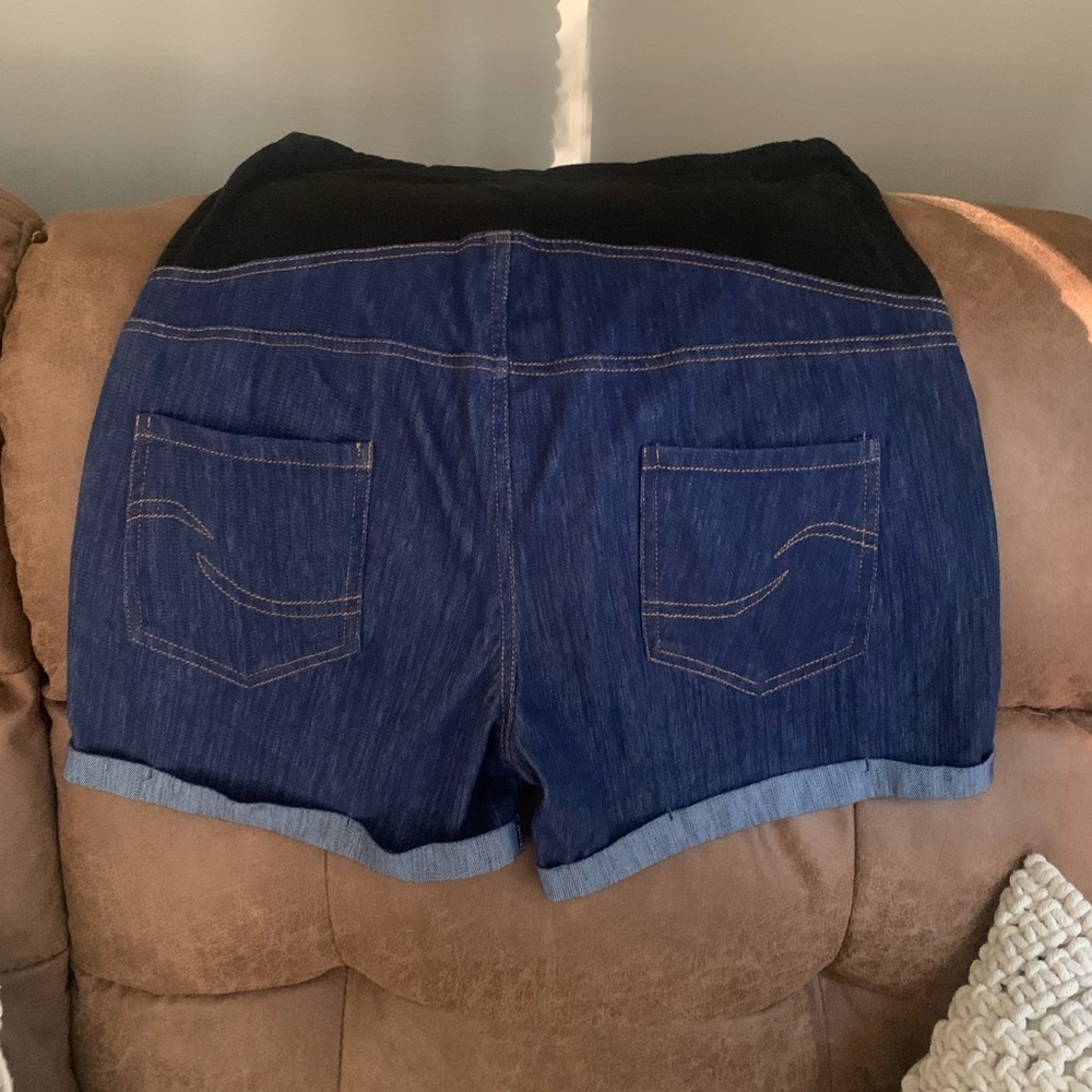BHome Women’s Maternity Shorts Size M - Picture 2 of 6